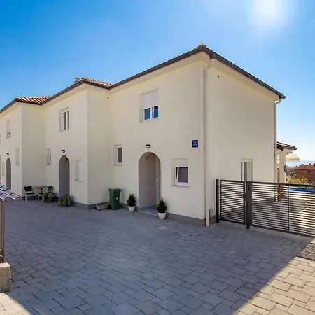 Awesome In With Outdoor Swimming Pool * Kastav